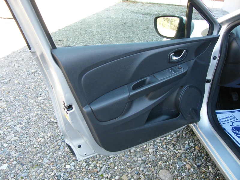 Renault Clio 1.5dci EURO 6B, снимка 7 - Автомобили и джипове - 52270923
