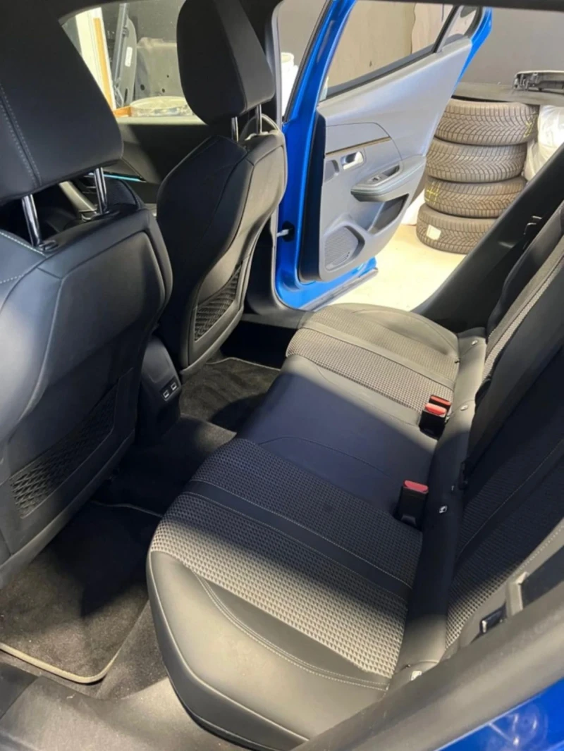 Peugeot 2008 GT LINE 1.5HDI 8DCT, снимка 9 - Автомобили и джипове - 52713135