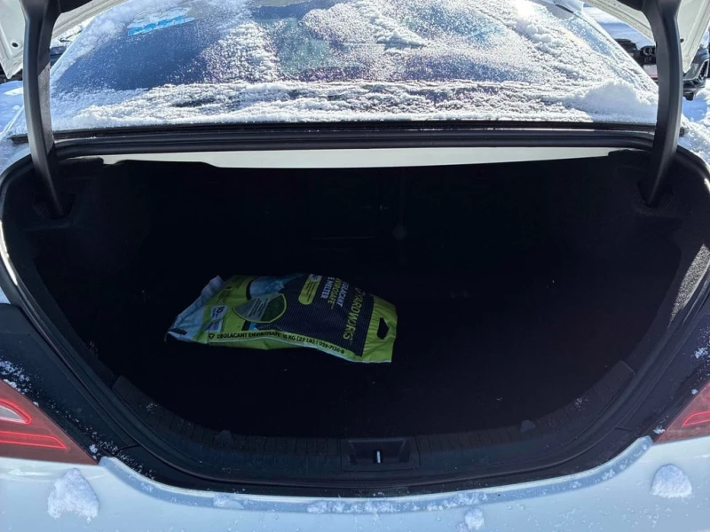 Mercedes-Benz CLA * 250 * CARFAX * БЕЗ ПЪРВОНАЧАЛНА ВНОСКА, снимка 12 - Автомобили и джипове - 53289965