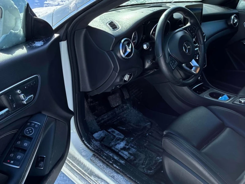 Mercedes-Benz CLA * 250 * CARFAX * БЕЗ ПЪРВОНАЧАЛНА ВНОСКА, снимка 5 - Автомобили и джипове - 53289965