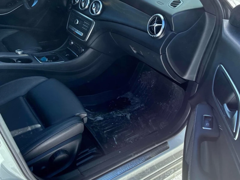 Mercedes-Benz CLA * 250 * CARFAX * БЕЗ ПЪРВОНАЧАЛНА ВНОСКА, снимка 14 - Автомобили и джипове - 53289965