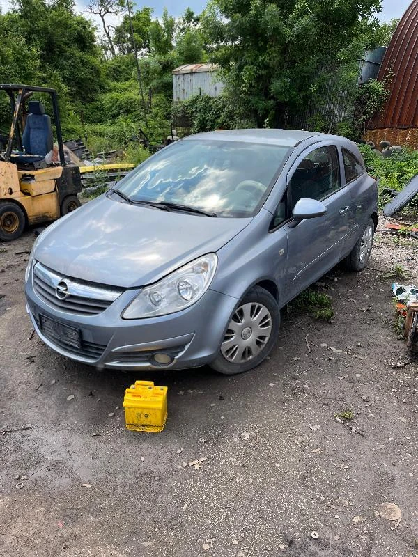 Opel Corsa 1.2i На части, снимка 1 - Автомобили и джипове - 37080905