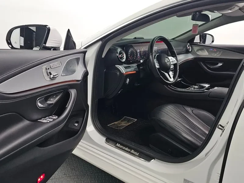 Mercedes-Benz CLS 400, снимка 11 - Автомобили и джипове - 54288632