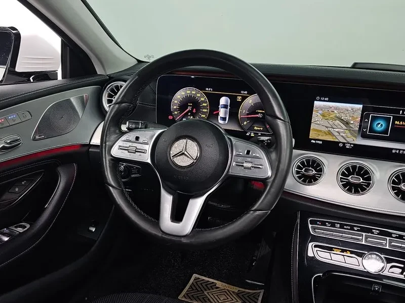 Mercedes-Benz CLS 400, снимка 13 - Автомобили и джипове - 54288632