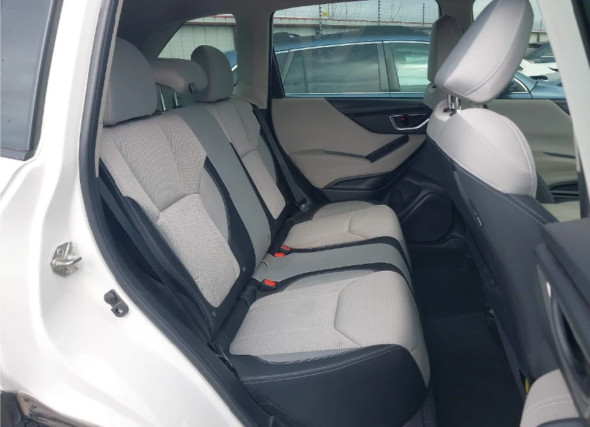 Subaru Forester 2.5 CVT* Подгрев* LED* Следене* CarPlay* Дистроник - изображение 9