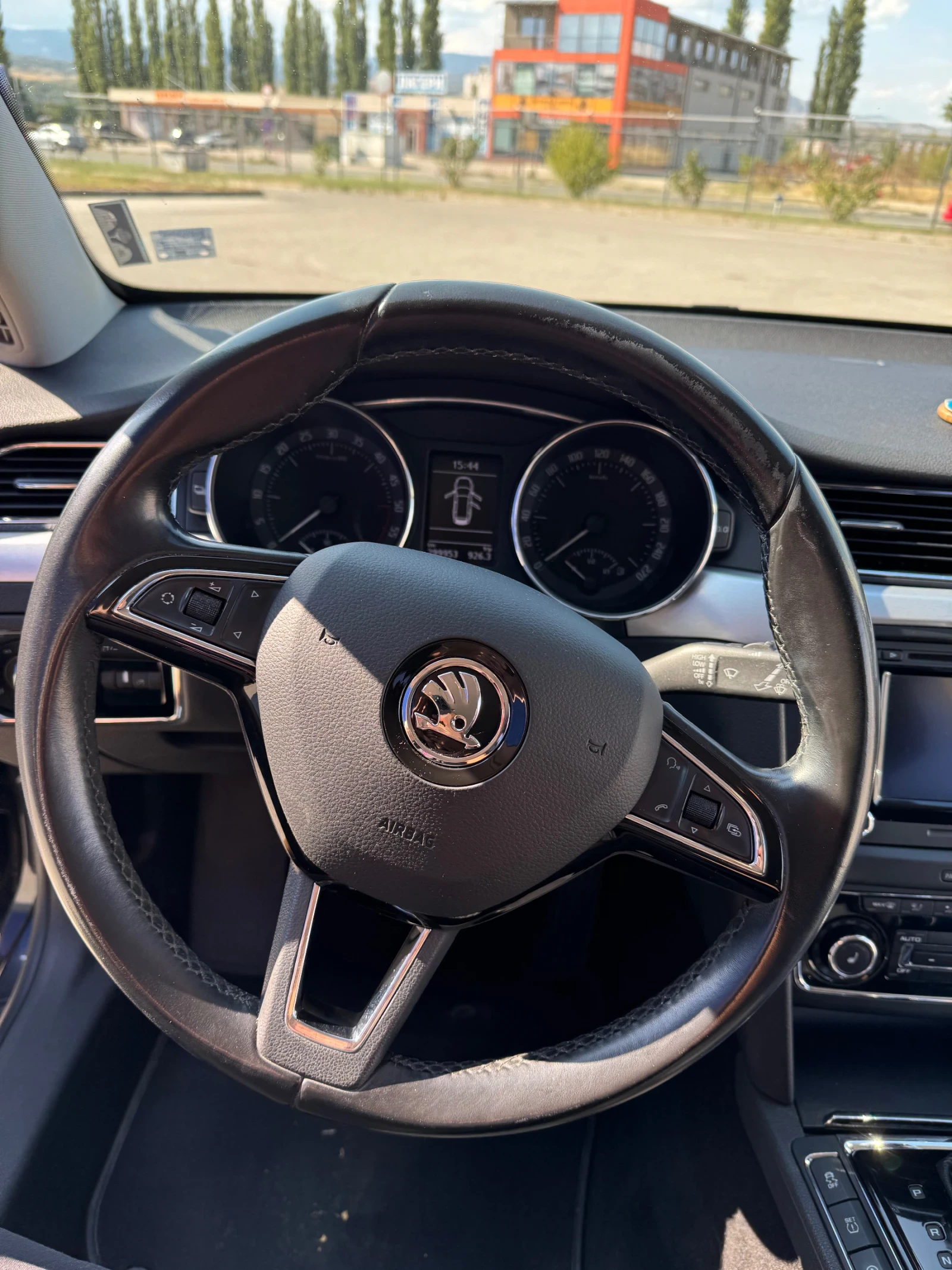 Skoda Superb  - изображение 10