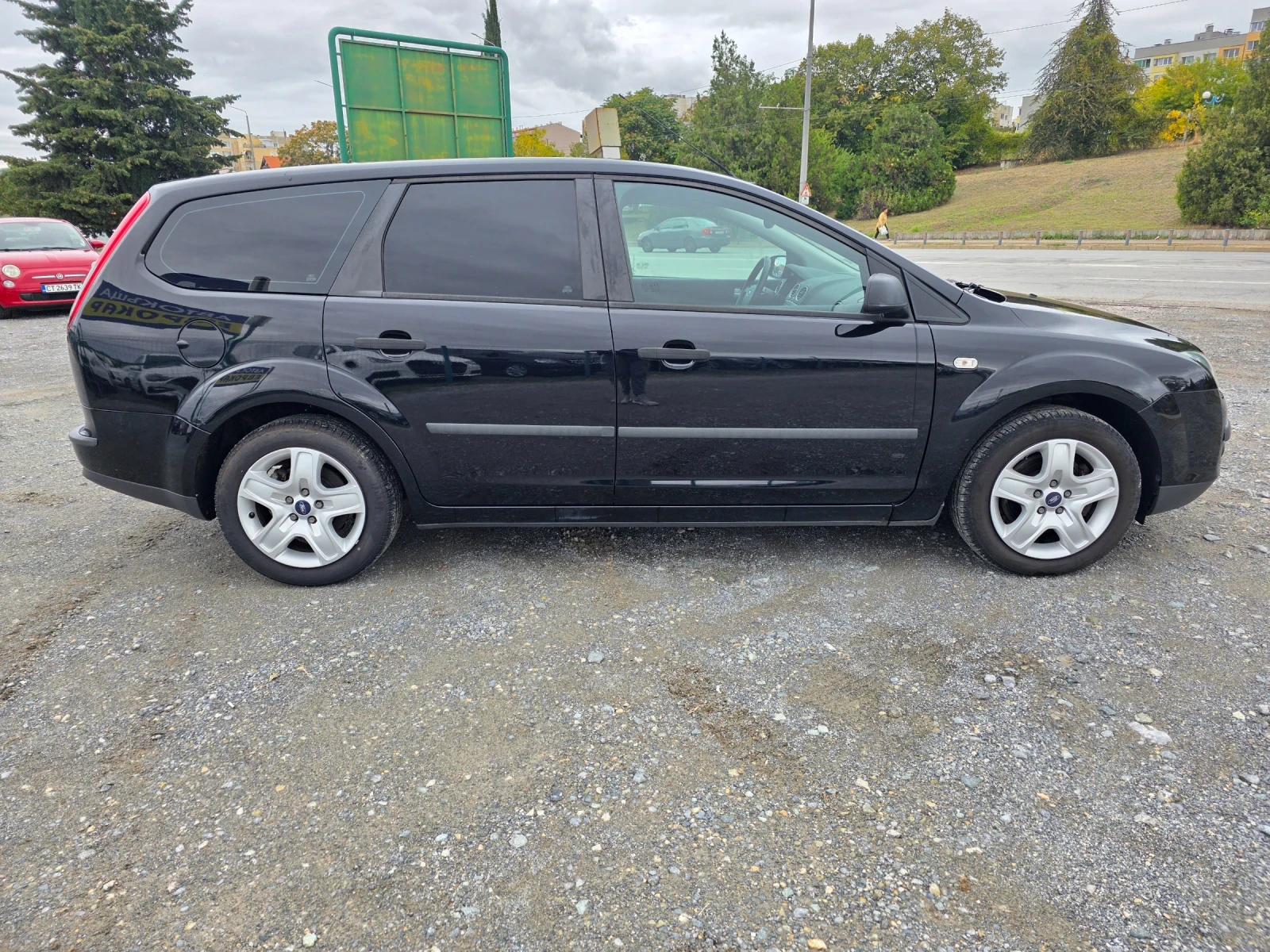 Ford Focus 2.0 i 145 k.c - изображение 4