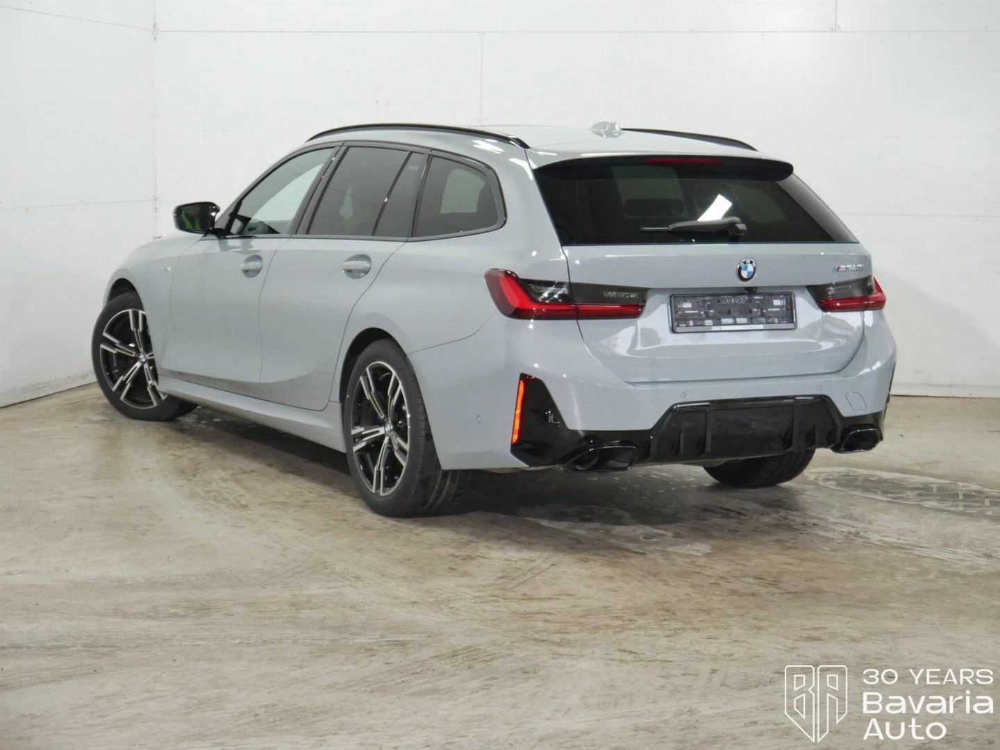 BMW 340 M340i xDrive Touring Sportautomatic - изображение 2