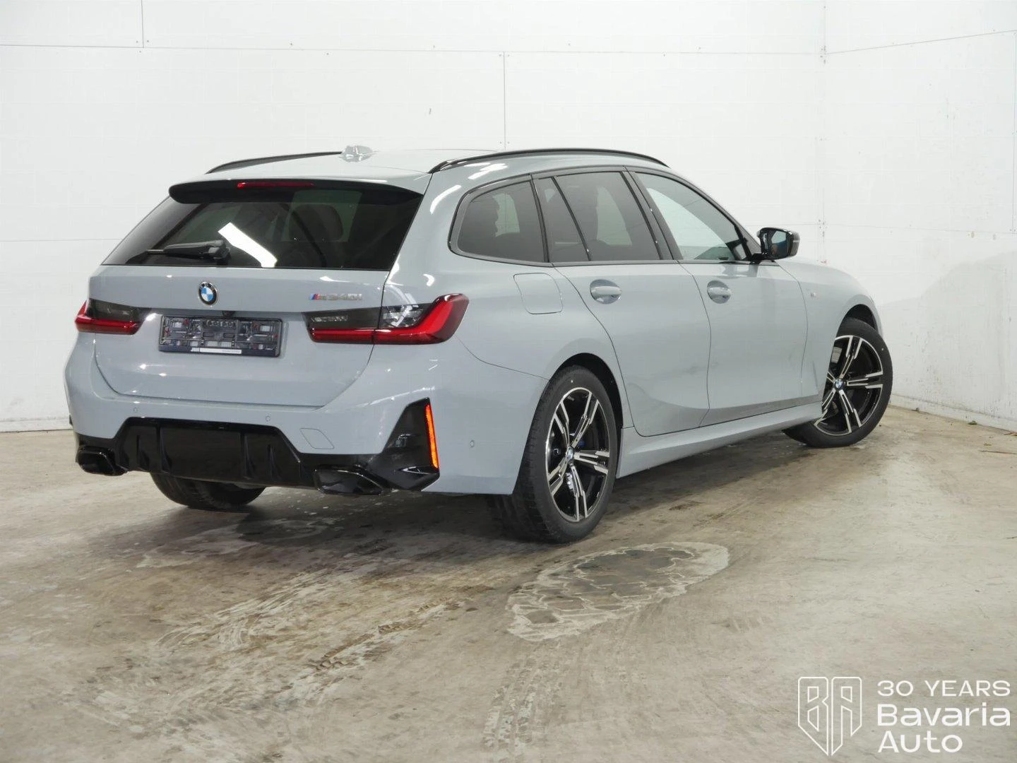 BMW 340 M340i xDrive Touring Sportautomatic - изображение 3