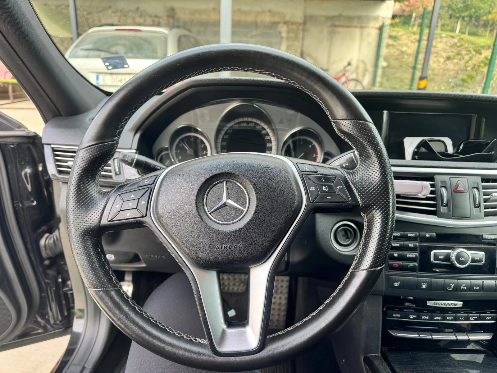 Mercedes-Benz E 350 3.5 - изображение 7