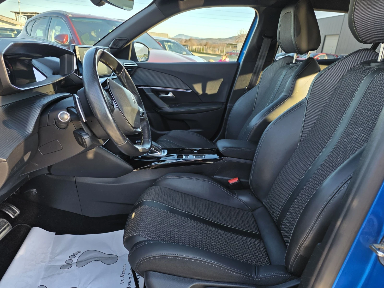 Peugeot 2008 GT LINE 1.5HDI 8DCT - изображение 8