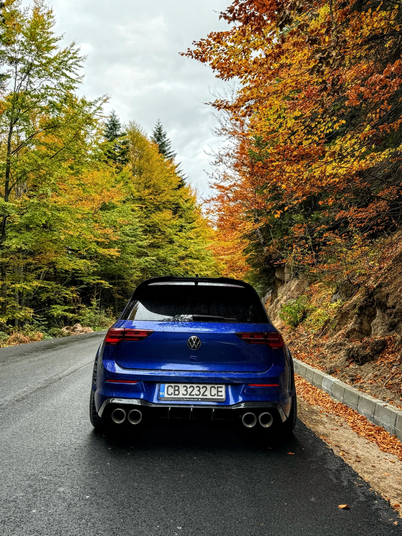 VW Golf R, снимка 2 - Автомобили и джипове - 53908362