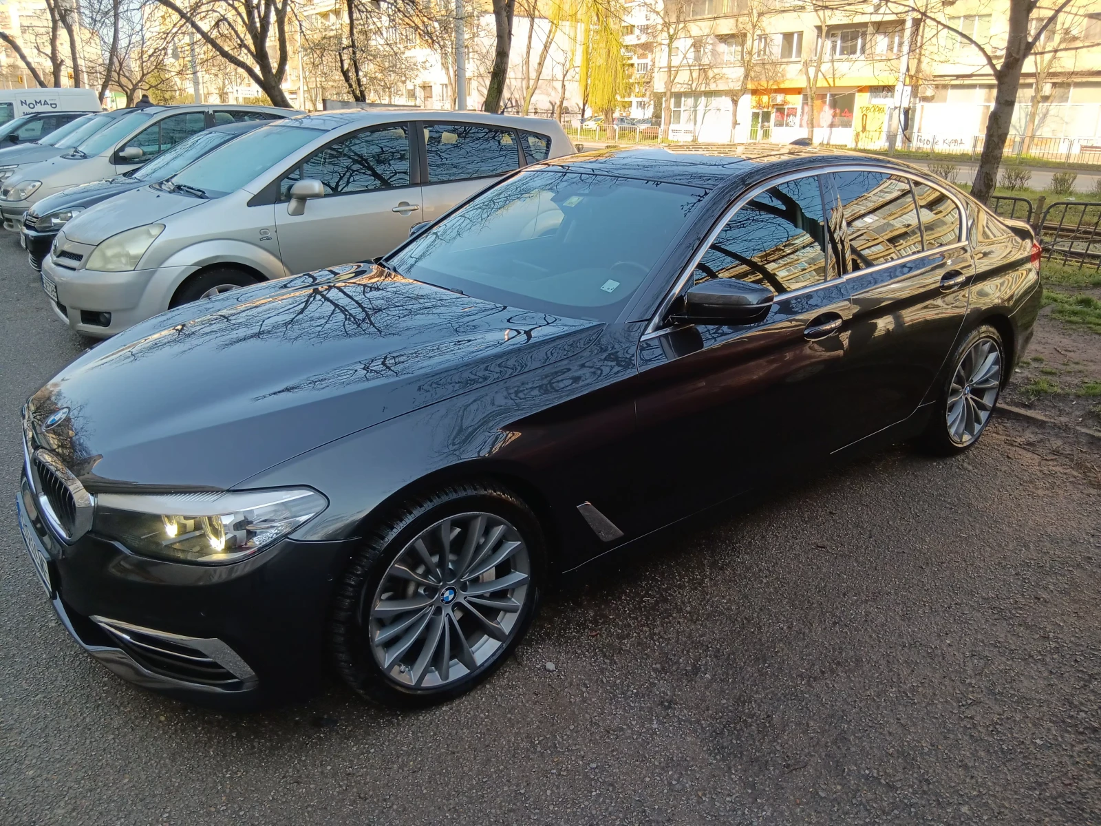 BMW 530  X Drive; Luxury Line, снимка 5 - Автомобили и джипове - 54096630