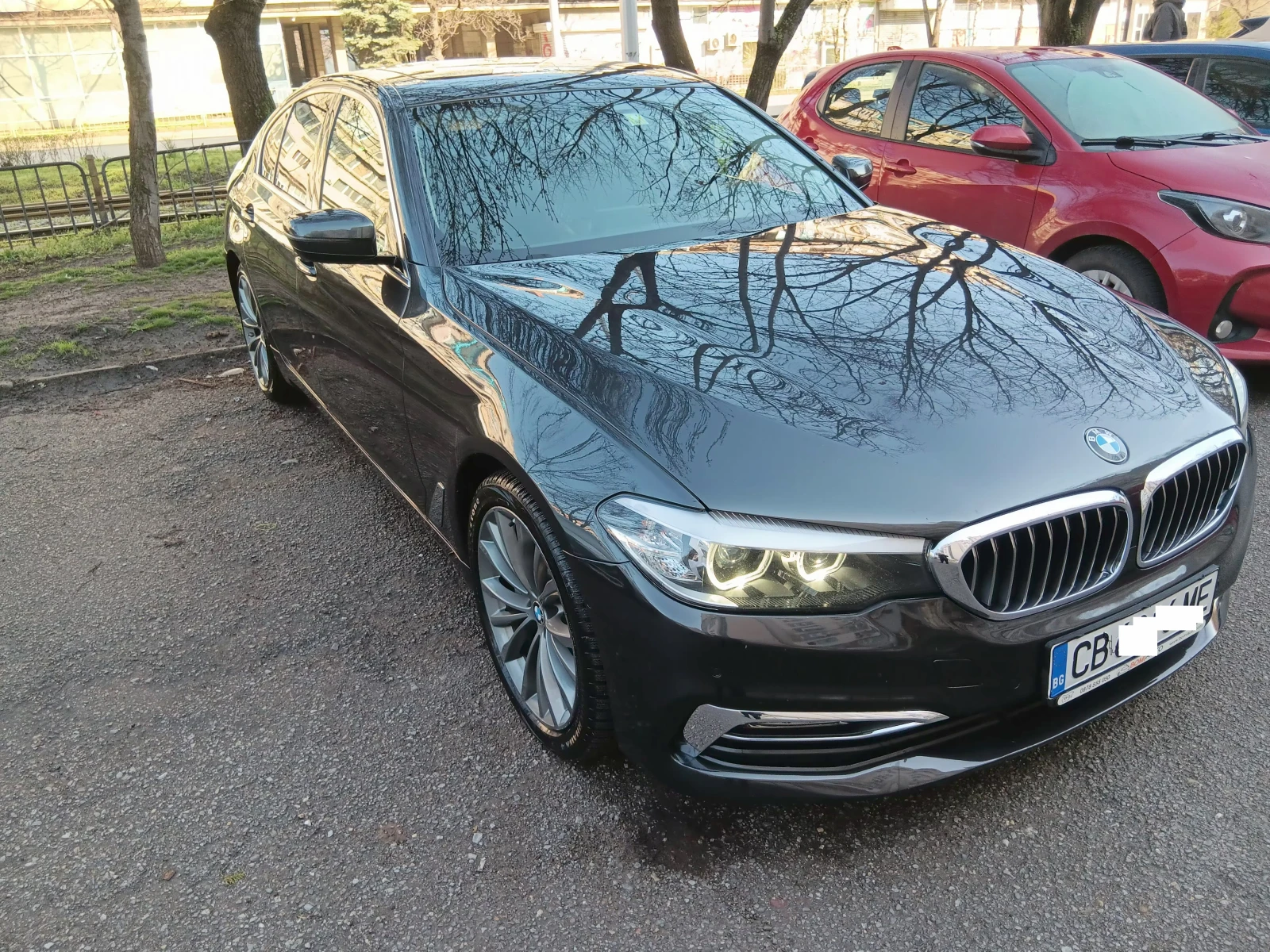 BMW 530  X Drive; Luxury Line, снимка 3 - Автомобили и джипове - 54096630