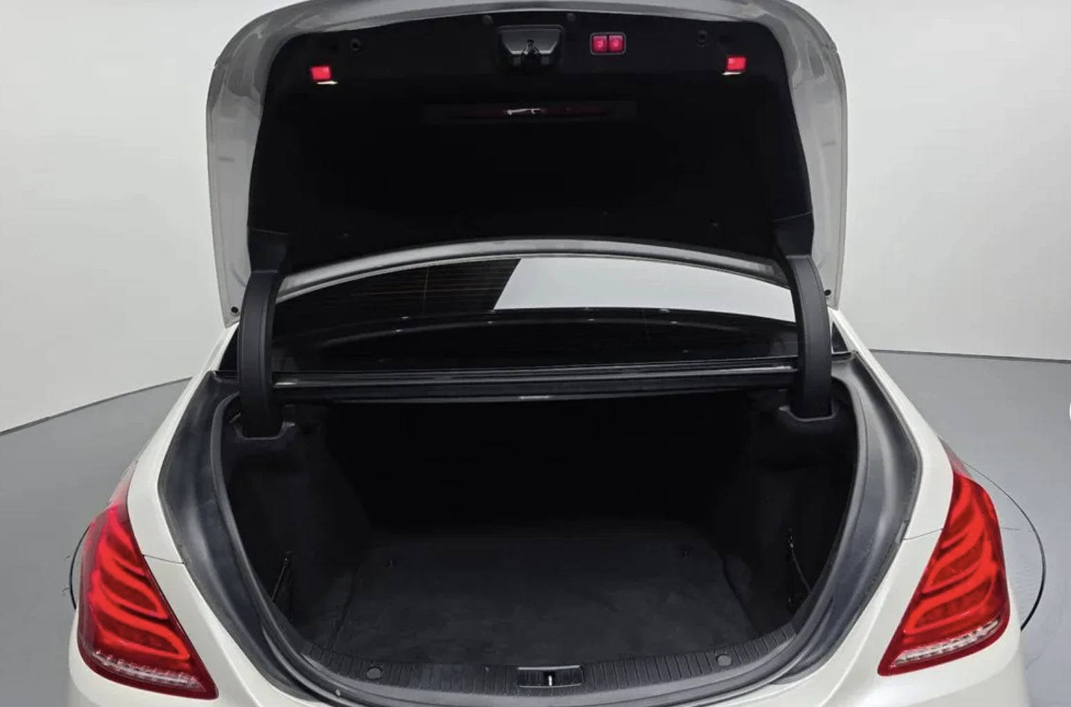 Mercedes-Benz S 400 S65 AMG ПАКЕТ/360 КАМЕРИ/ПАНОРАМА, снимка 17 - Автомобили и джипове - 54126356