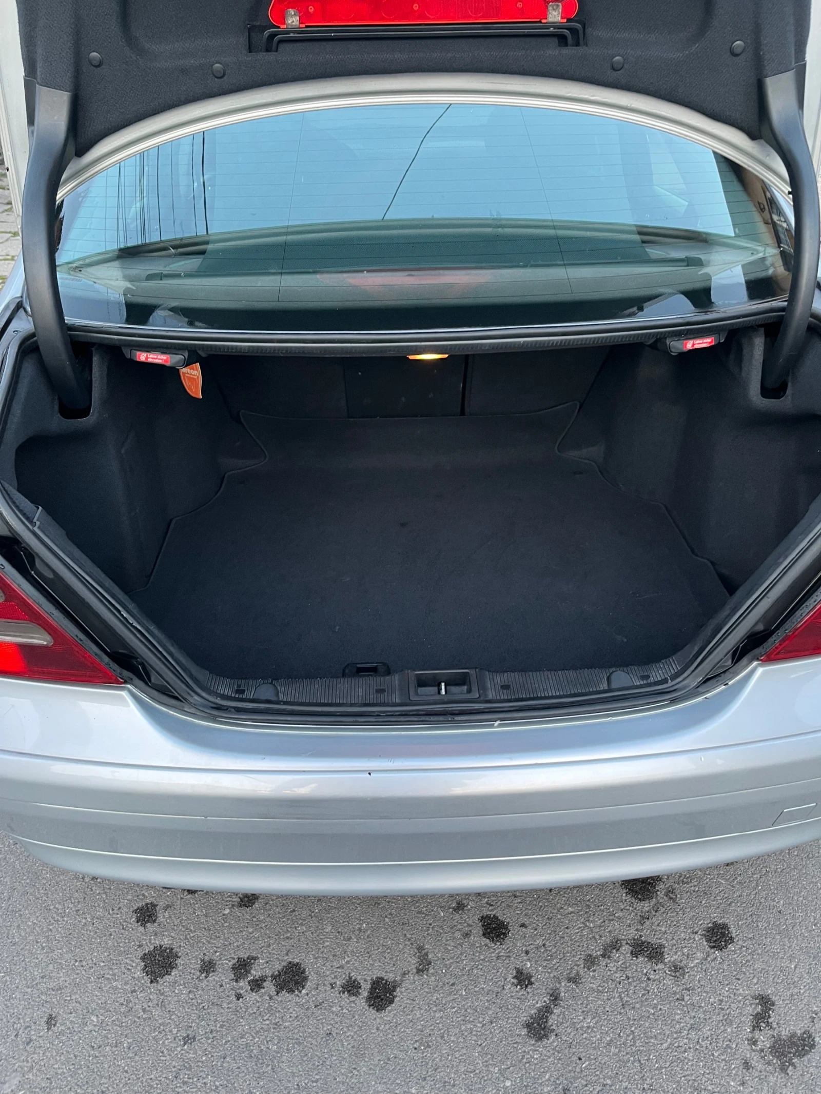 Mercedes-Benz C 220 2.2, снимка 9 - Автомобили и джипове - 54127816