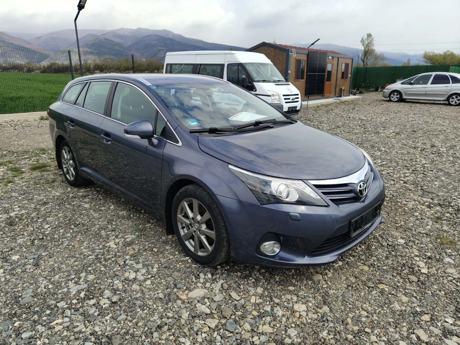 Toyota Avensis 2.2 d4d 150 facelift evro5 , снимка 9 - Автомобили и джипове - 54146454