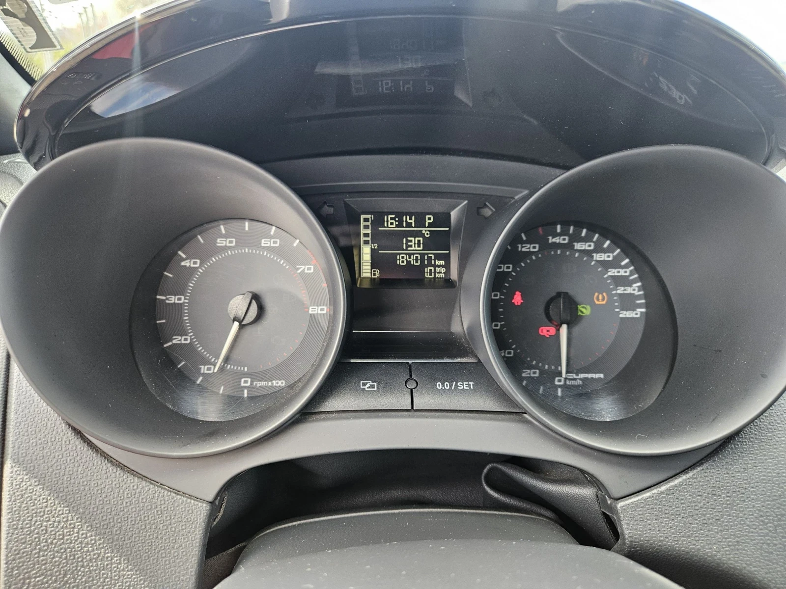Seat Ibiza 1.4TSi CUPRA FR AUTOMATIC, снимка 13 - Автомобили и джипове - 54148792