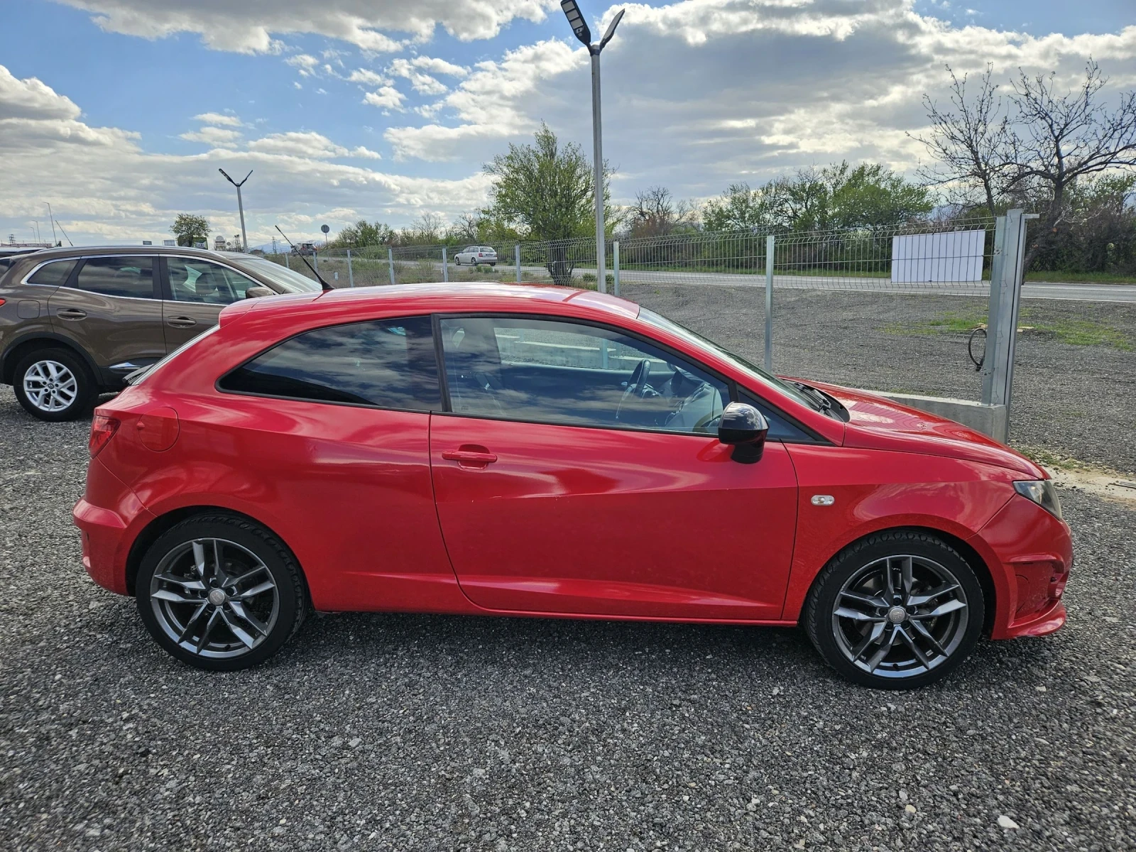 Seat Ibiza 1.4TSi CUPRA FR AUTOMATIC, снимка 6 - Автомобили и джипове - 54148792