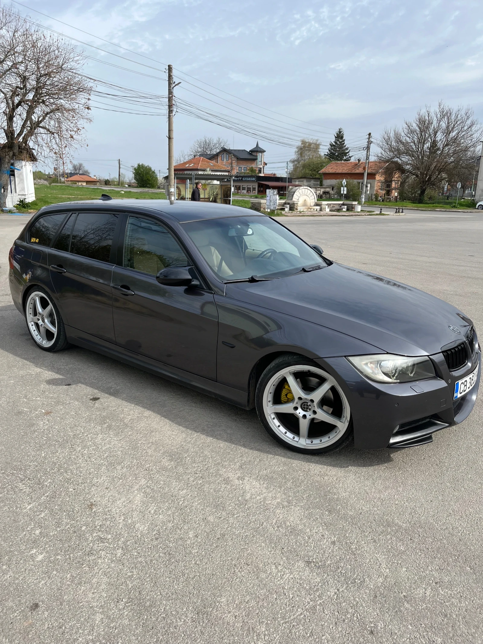 BMW 320, снимка 14 - Автомобили и джипове - 54221110
