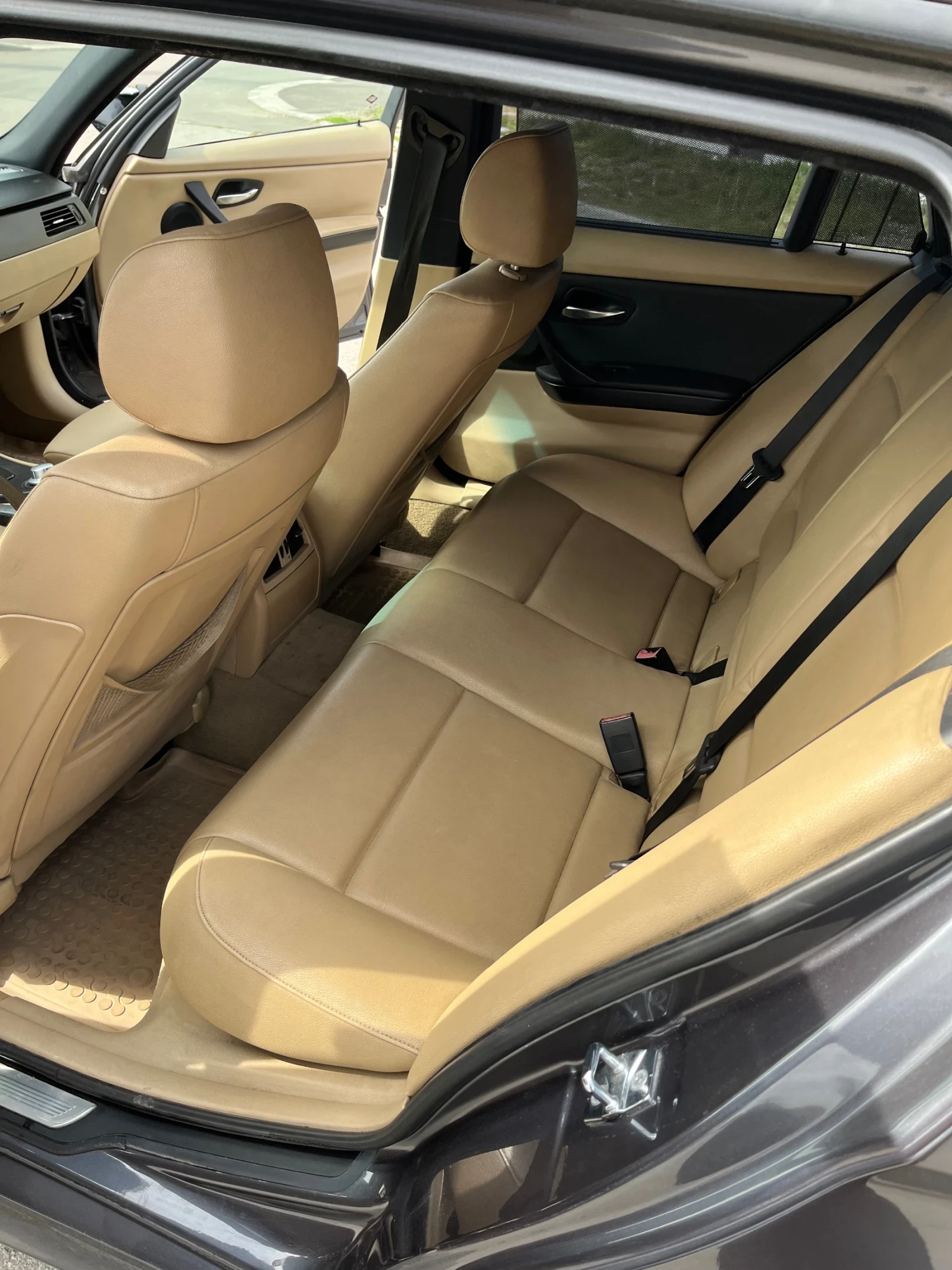 BMW 320, снимка 8 - Автомобили и джипове - 54221110