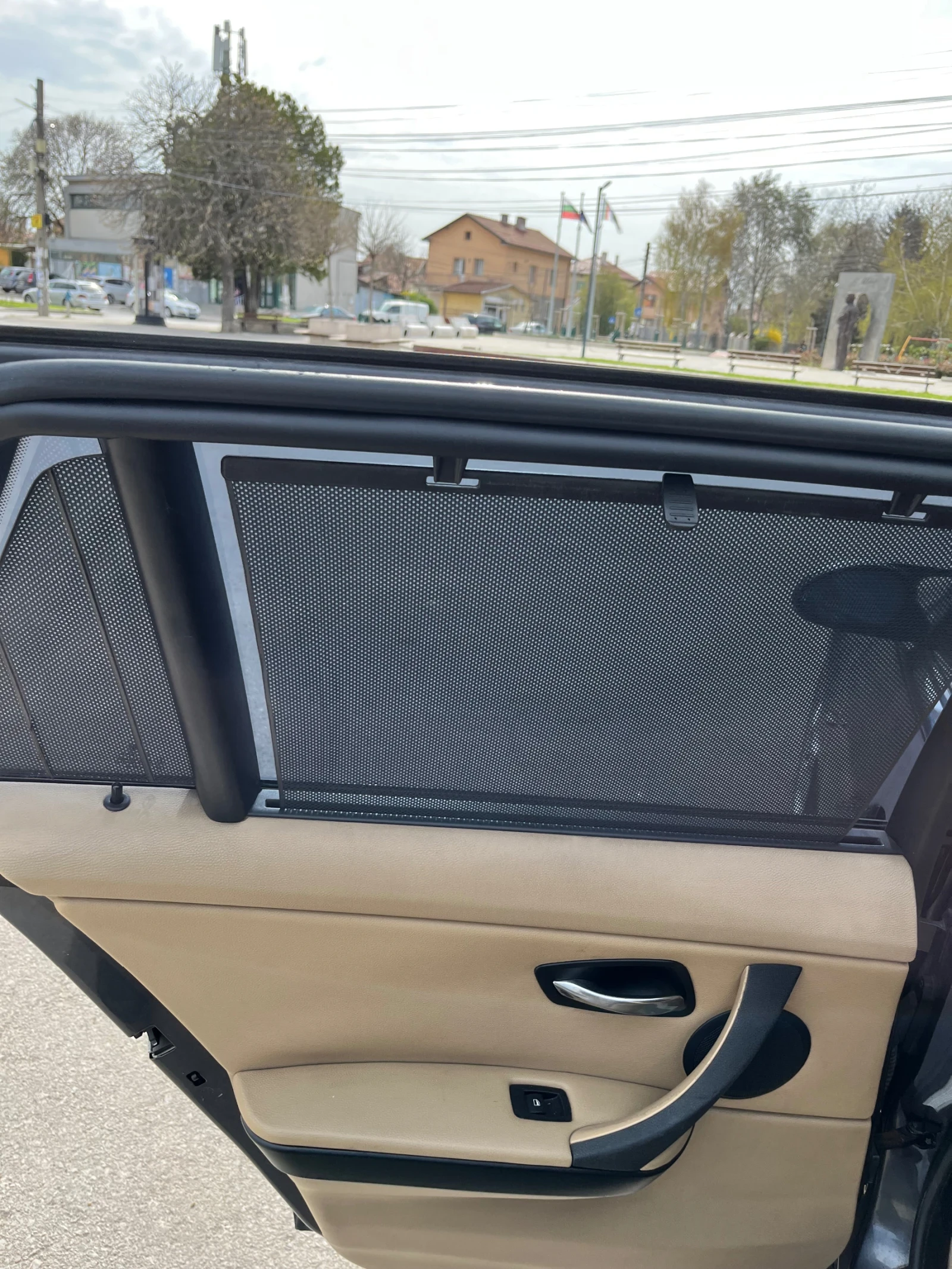 BMW 320, снимка 12 - Автомобили и джипове - 54221110