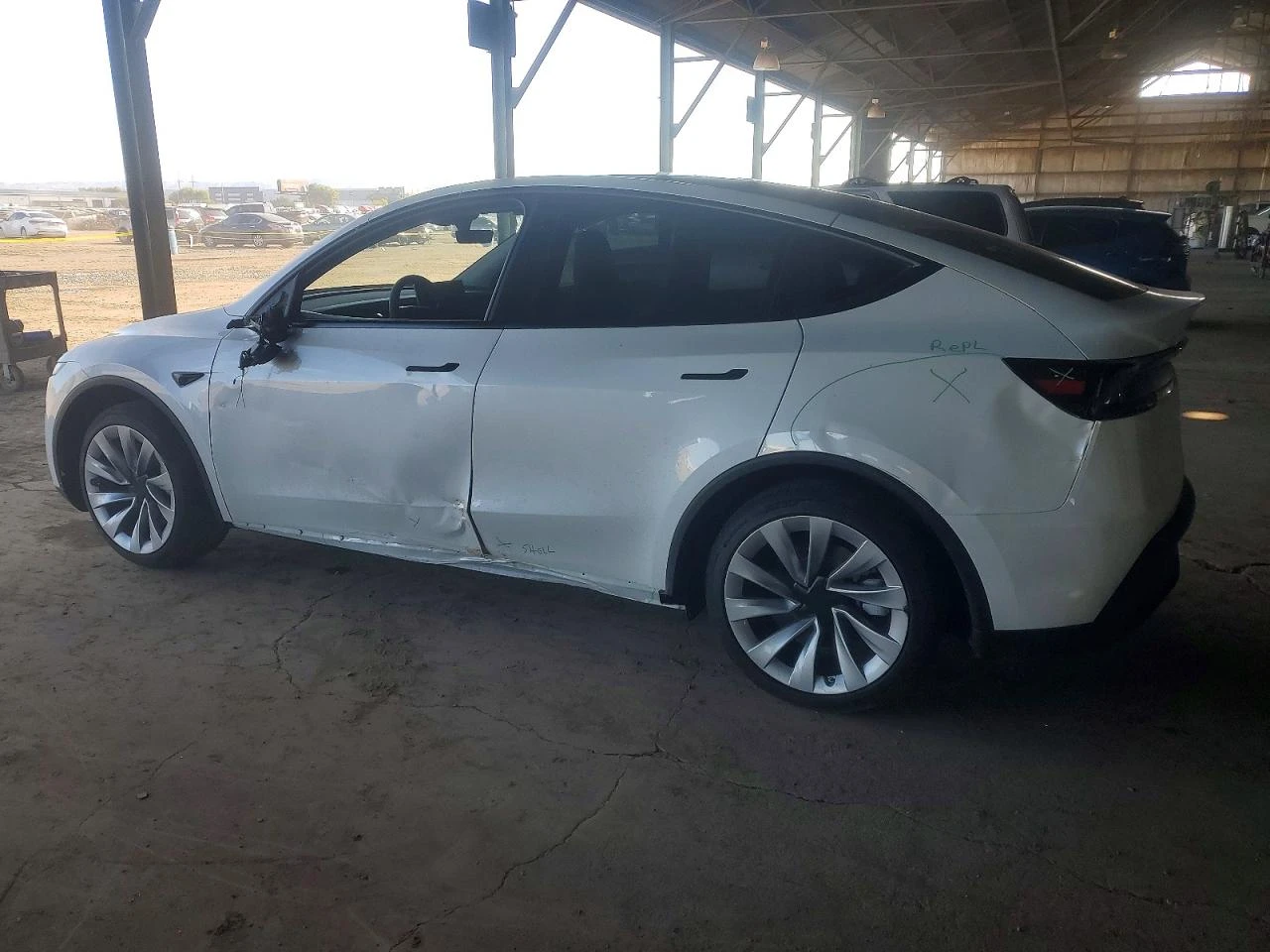 Tesla Model Y LONG RANGE RWD, снимка 3 - Автомобили и джипове - 54227309