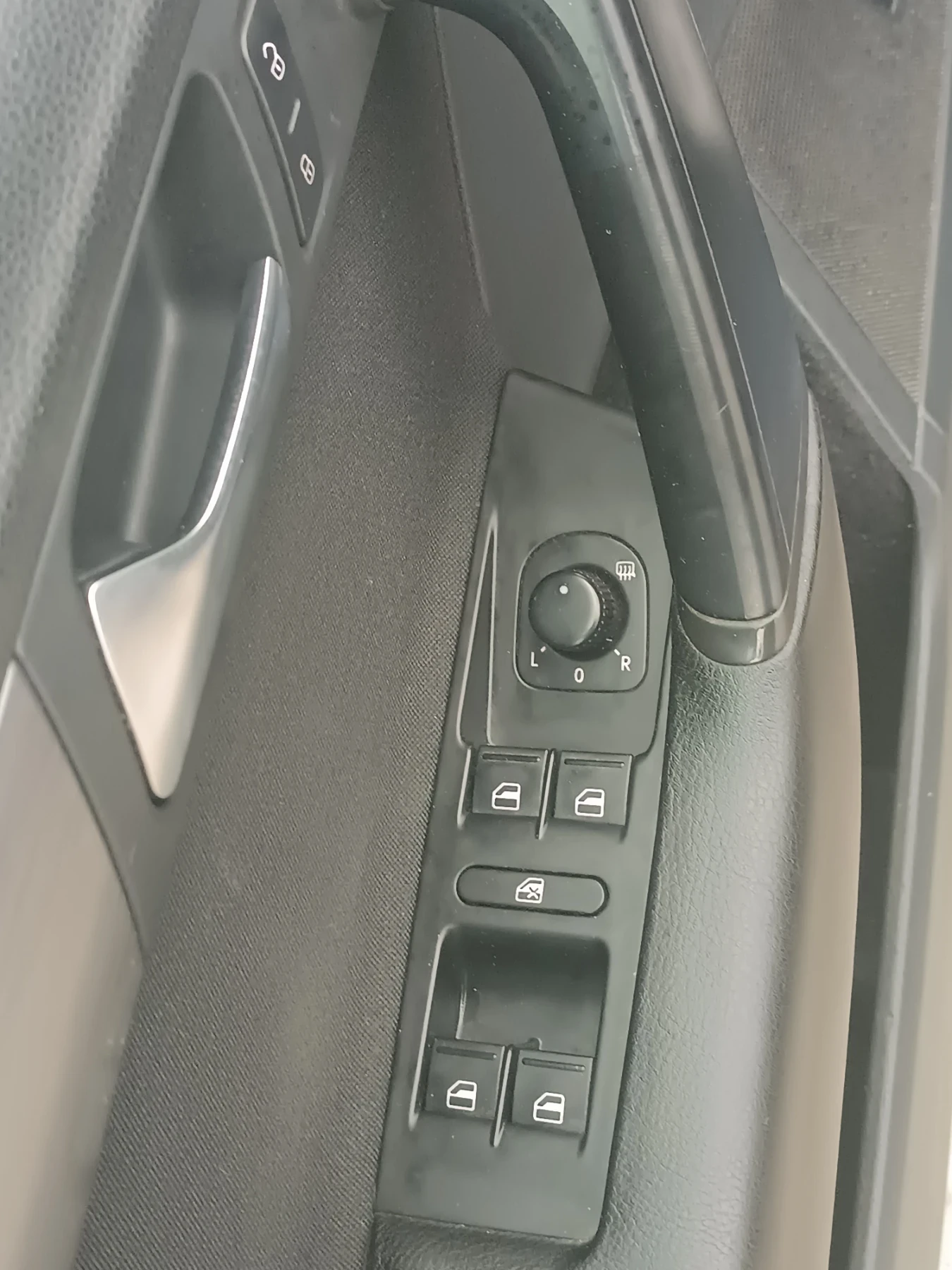 VW Passat 2.0 TDI, Highline, 4 Motion, LED, NAVI, ЛИЗИНГ , снимка 7 - Автомобили и джипове - 55213145