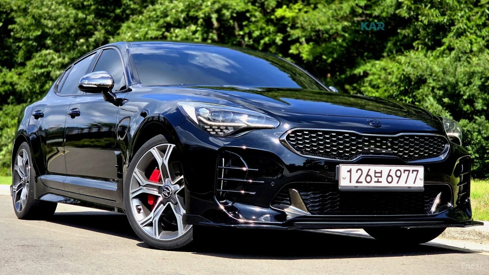 Kia Stinger 3.3 Turbo 2WD GT* КОЖА* ОБДУХВ* НАВИ