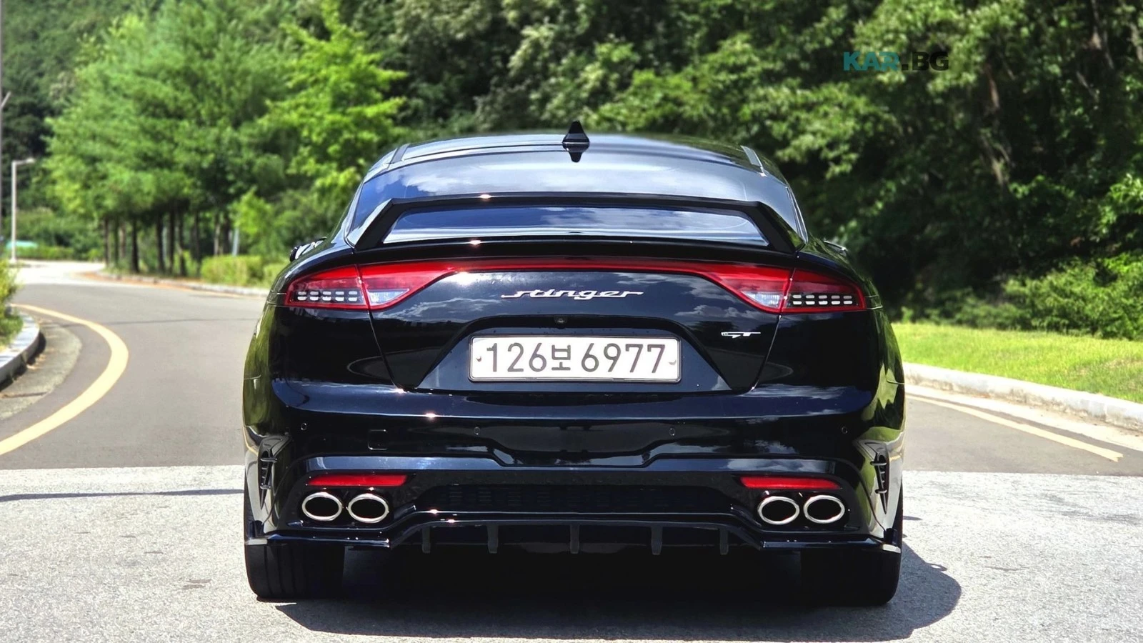 Kia Stinger 3.3 Turbo 2WD GT* КОЖА* ОБДУХВ* НАВИ, снимка 6 - Автомобили и джипове - 55331970
