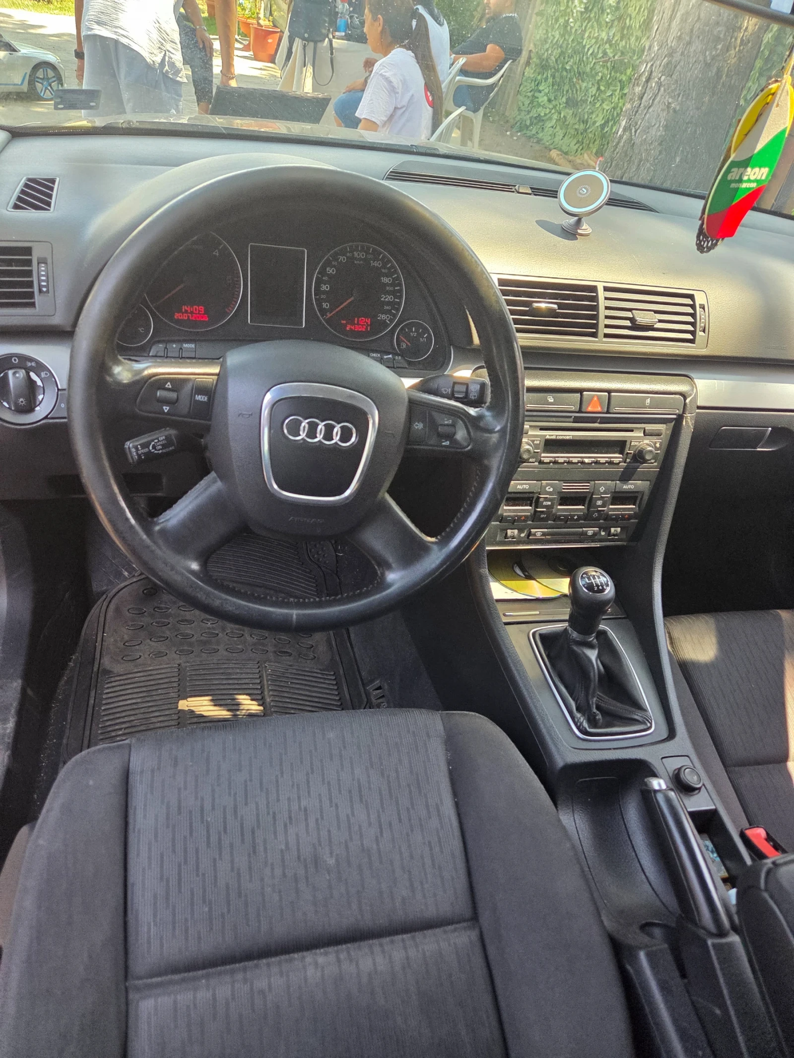 Audi A4, снимка 6 - Автомобили и джипове - 55365548