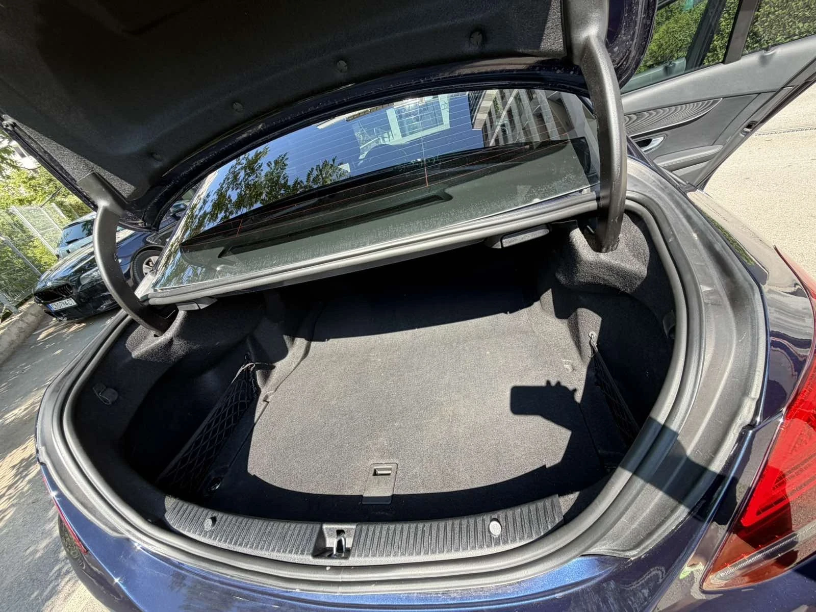 Mercedes-Benz C 300 4MATIC 258 к.с. | Панорама | Памет | Подгрев, снимка 12 - Автомобили и джипове - 55379207