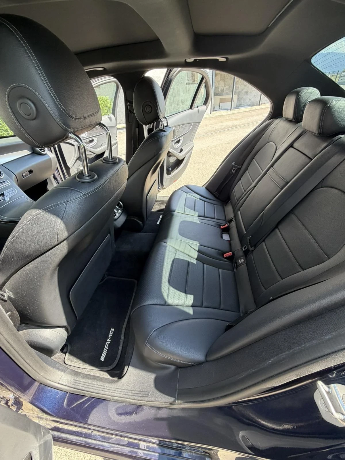 Mercedes-Benz C 300 4MATIC 258 к.с. | Панорама | Памет | Подгрев, снимка 11 - Автомобили и джипове - 55379207