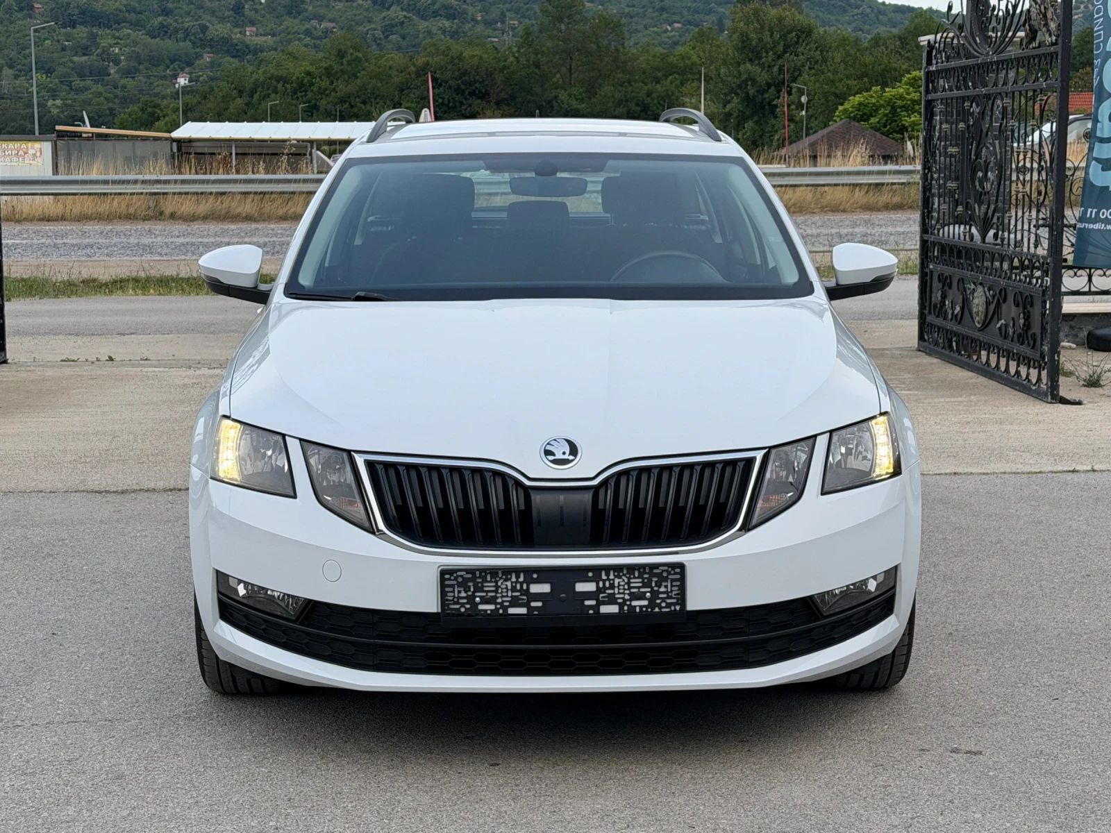 Skoda Octavia 1.6TDI ИТАЛИЯ, снимка 3 - Автомобили и джипове - 55402706