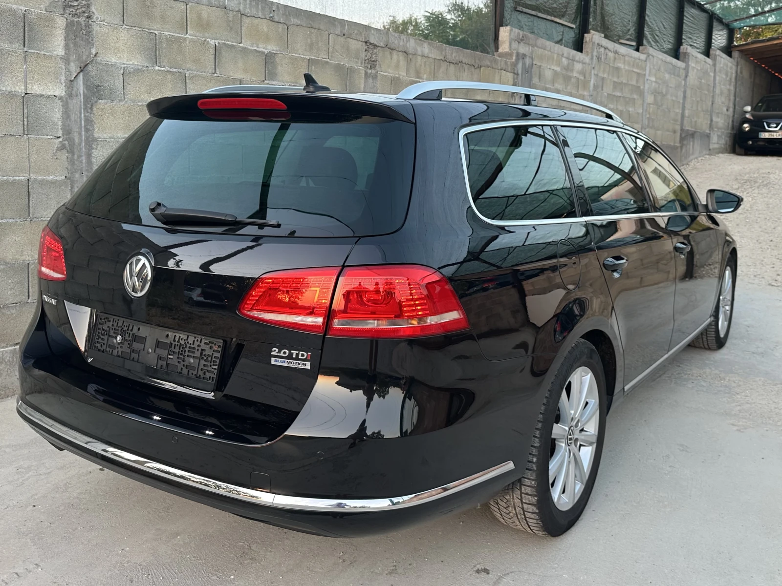 VW Passat 2.0TDI DSG Панорама, Кожа, Обдухване, История, снимка 5 - Автомобили и джипове - 55546940