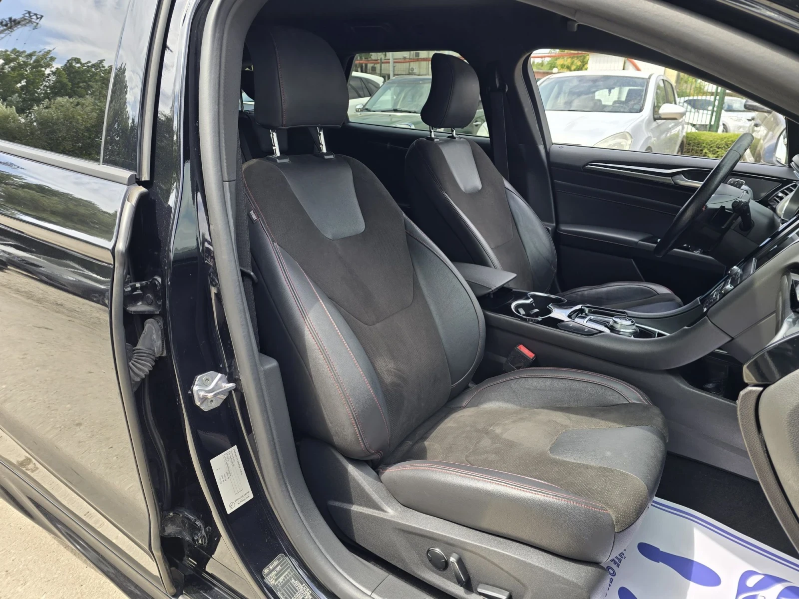 Ford Mondeo 2.0D 150к.с ST-LINE, снимка 12 - Автомобили и джипове - 55654567