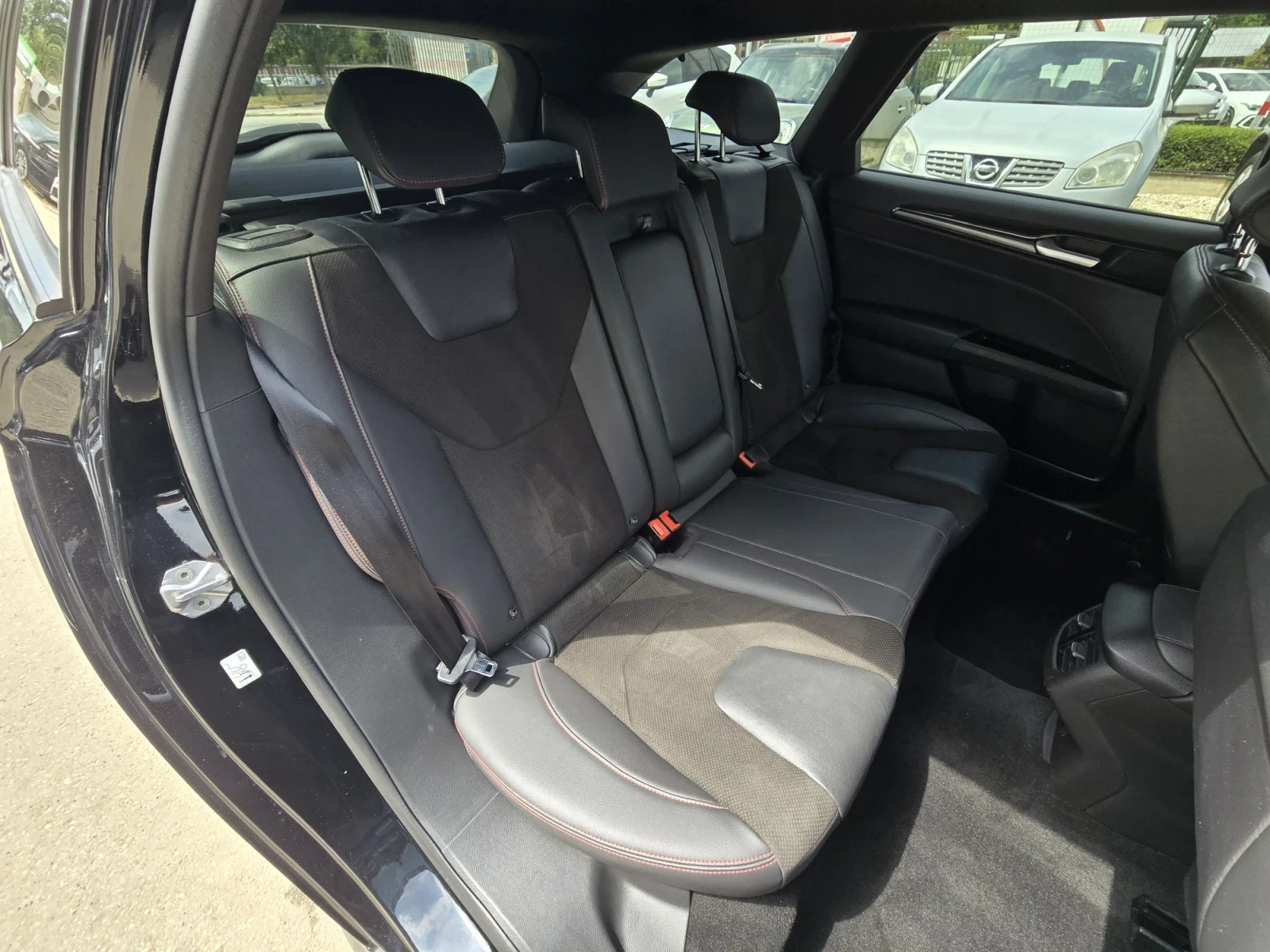 Ford Mondeo 2.0D 150к.с ST-LINE, снимка 14 - Автомобили и джипове - 55654567