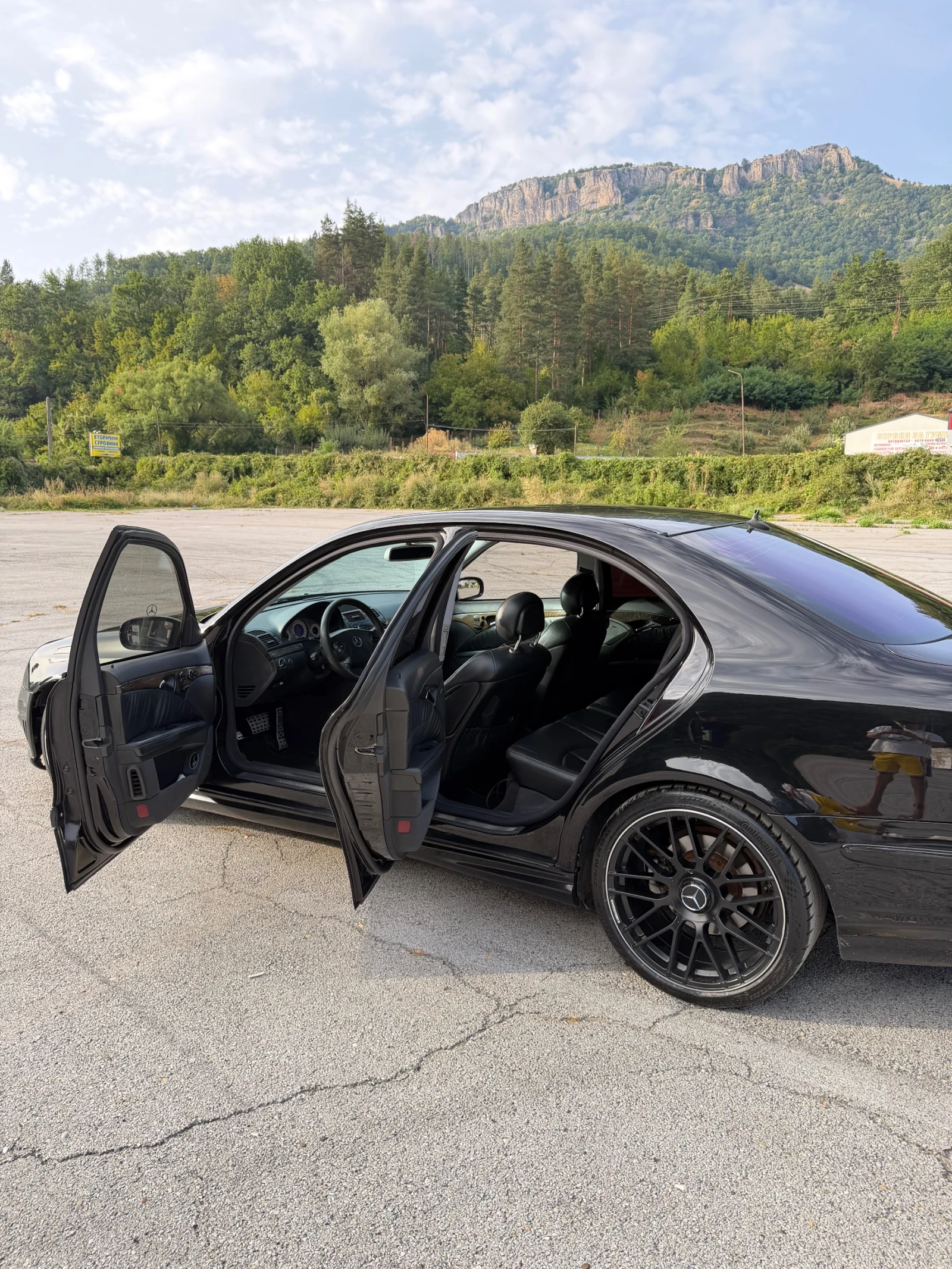 Mercedes-Benz E 500, снимка 12 - Автомобили и джипове - 55904536
