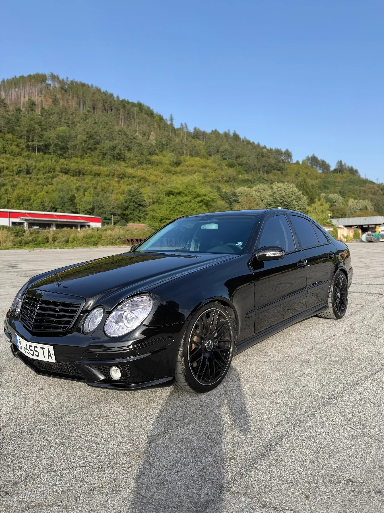 Mercedes-Benz E 500, снимка 3 - Автомобили и джипове - 55904536