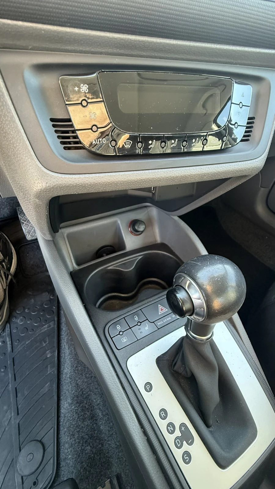 Seat Ibiza, снимка 7 - Автомобили и джипове - 55976168