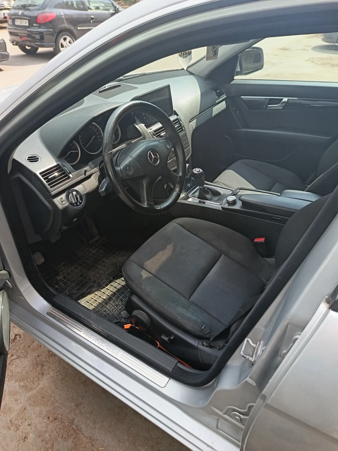 Mercedes-Benz C 200 2.2CDI, снимка 6 - Автомобили и джипове - 56005322