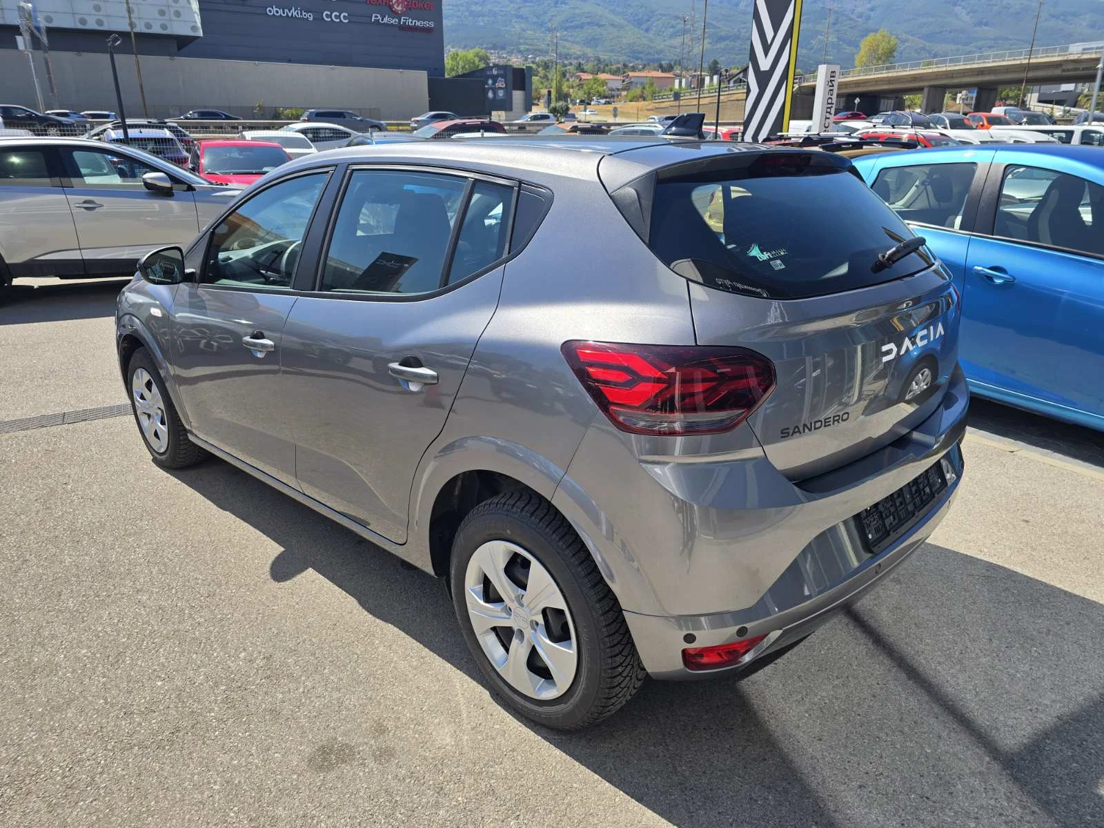 Dacia Sandero 1.0 TCe 100 LPG, снимка 4 - Автомобили и джипове - 56015166