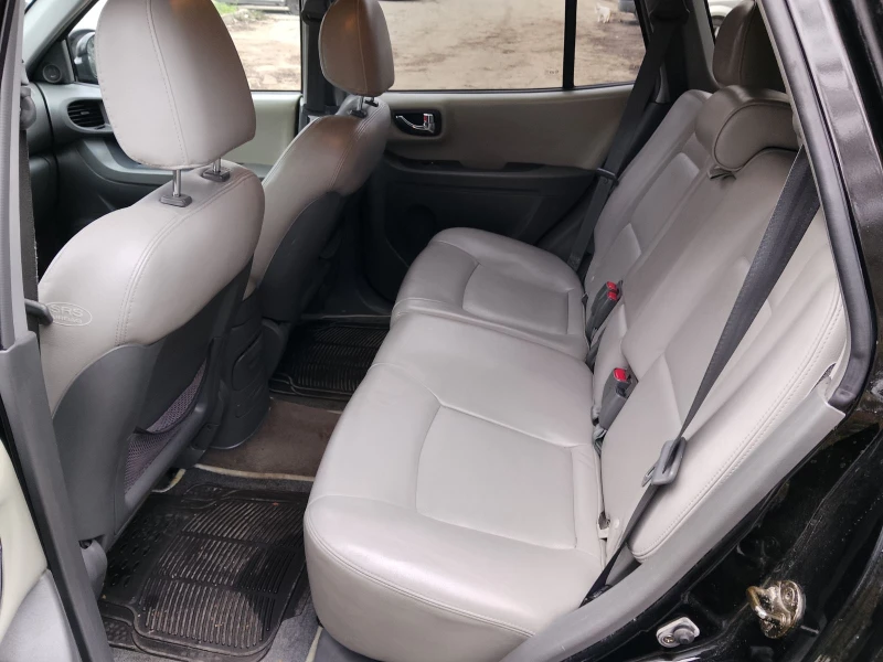 Hyundai Santa fe 2.4i FWD, снимка 7 - Автомобили и джипове - 52856647