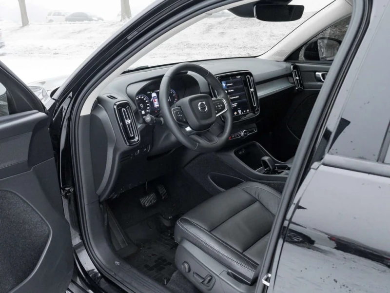 Volvo XC40 * Momentum (excl S60) * CARFAX * ЦЕНА ДО БГ, снимка 7 - Автомобили и джипове - 53100920