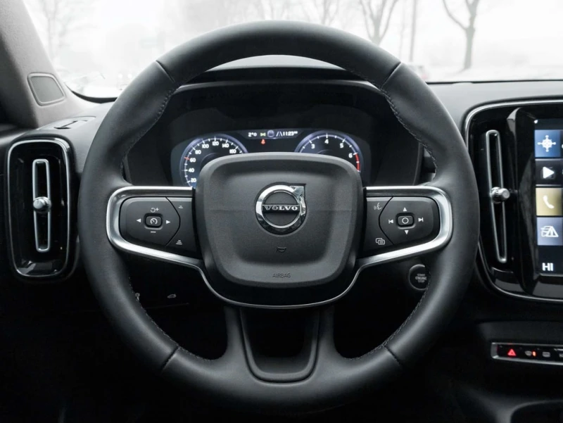 Volvo XC40 * Momentum (excl S60) * CARFAX * ЦЕНА ДО БГ, снимка 8 - Автомобили и джипове - 53100920