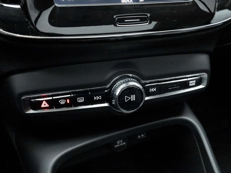 Volvo XC40 * Momentum (excl S60) * CARFAX * ЦЕНА ДО БГ, снимка 17 - Автомобили и джипове - 53100920