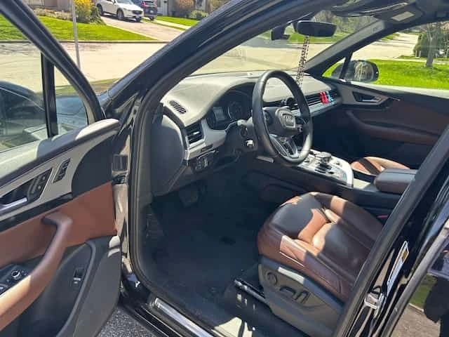 Audi Q7 * Komfort * CARFAX * ОПЦИЯ ЗА ФИНАНСИРАНЕ , снимка 16 - Автомобили и джипове - 55689766