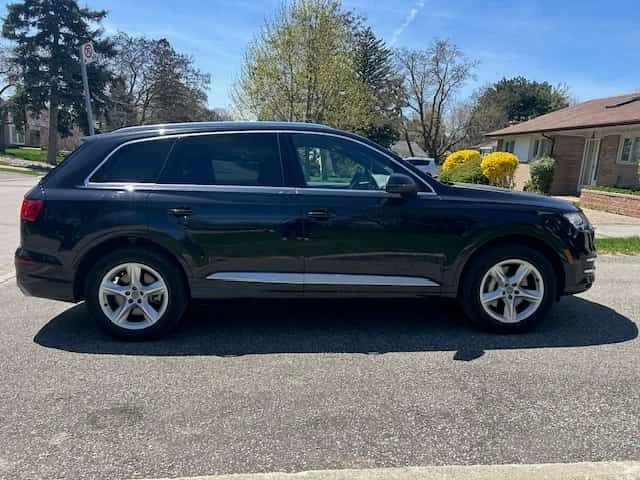 Audi Q7 * Komfort * CARFAX * ОПЦИЯ ЗА ФИНАНСИРАНЕ , снимка 3 - Автомобили и джипове - 55689766