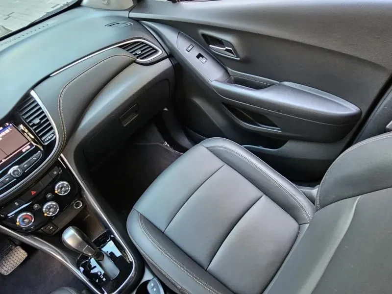 Chevrolet Trax 1.4 Premier, снимка 17 - Автомобили и джипове - 56576169