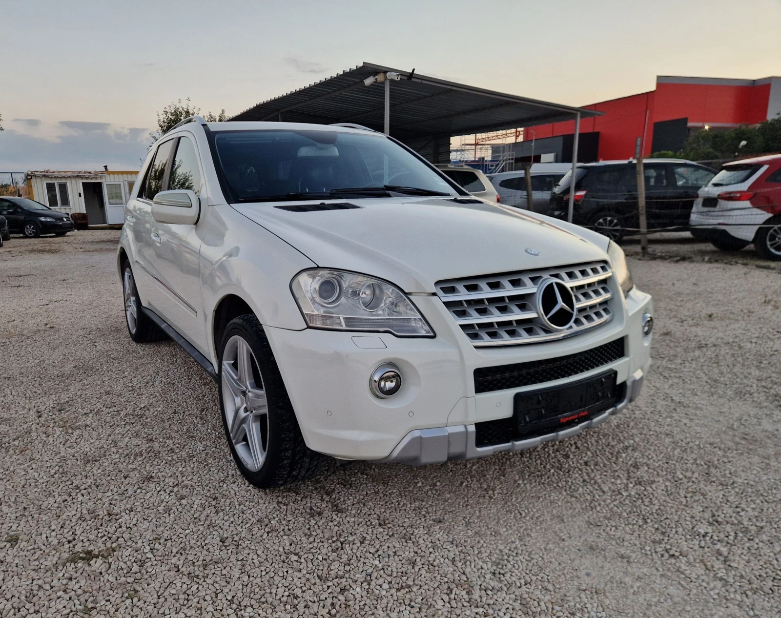 Mercedes-Benz ML 320 Регистриран /Обслужен /Лизинг  - изображение 3